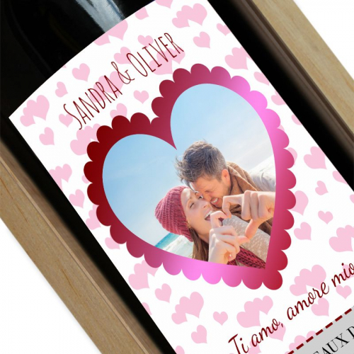 Bottiglia di vino personalizzata con cuore e foto