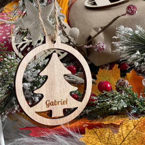 Palla di Natale personalizzata appesa all'albero di Natale