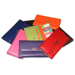 Porta libretto degli assegni young personalizzato Porta libretto degli assegni young personalizzato