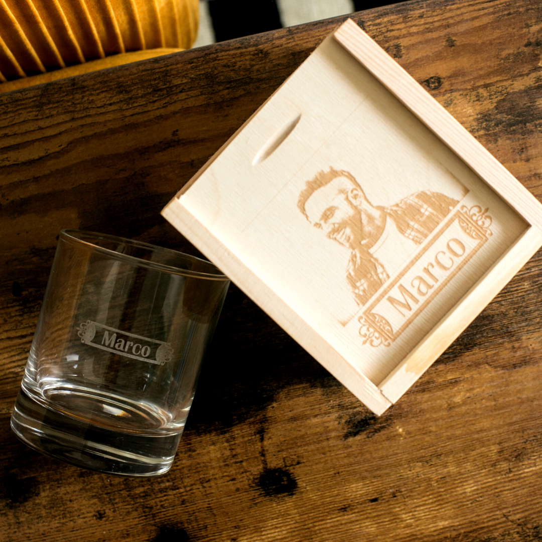 Cofanetto bicchiere da whisky compleanno personalizzato 